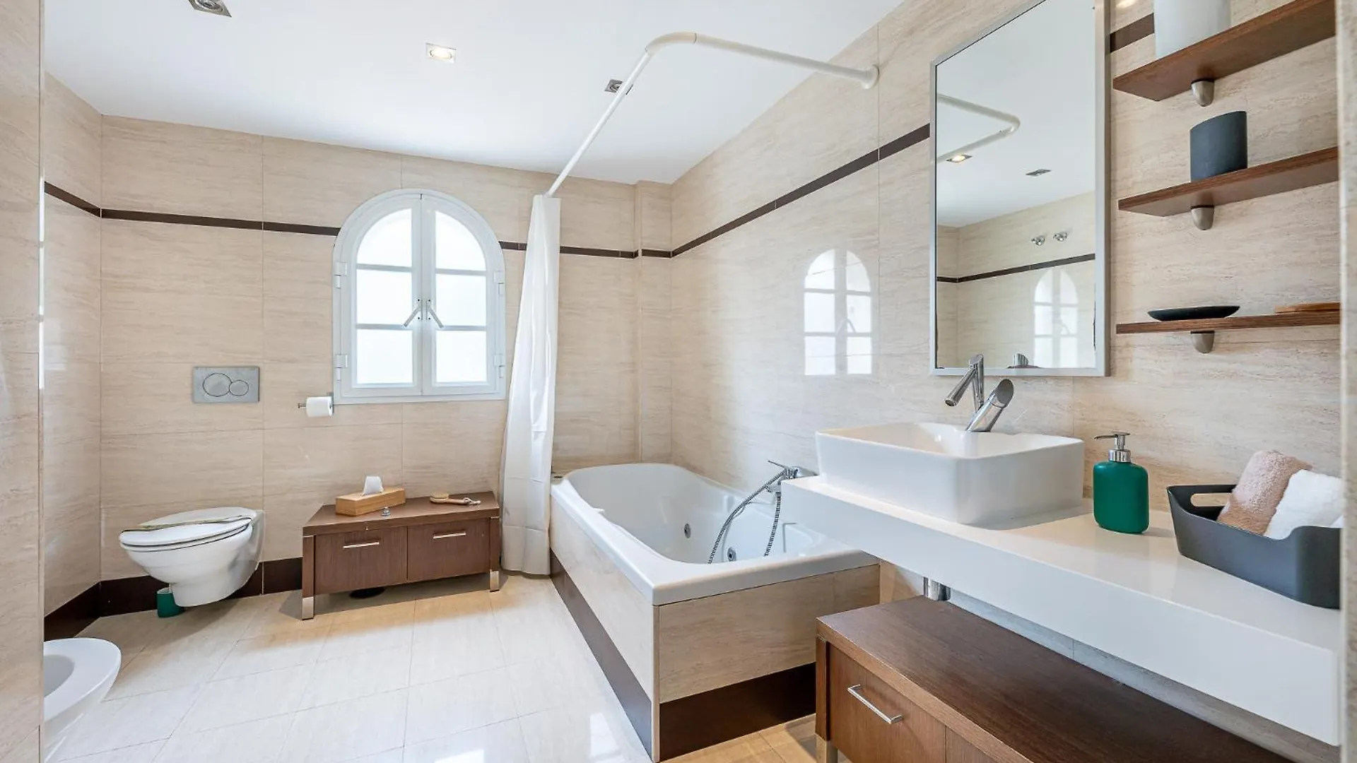 797 Holiday Rentals - Amplio Atico Duplex En Guadalmar Frente Al Mar Màlaga Španělsko